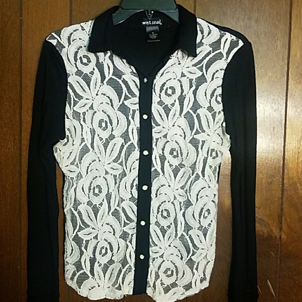 Black and white floral button up